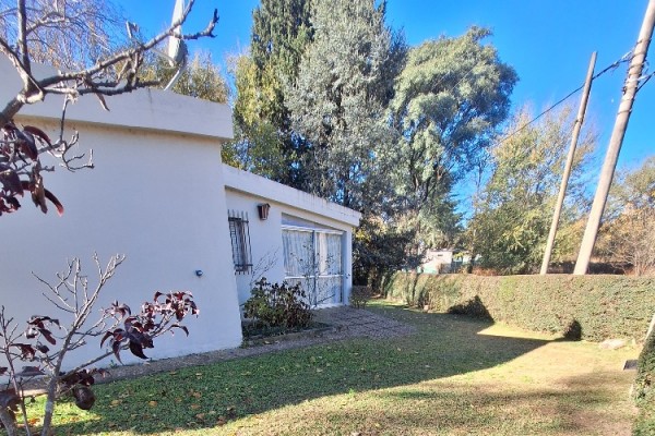 CASA EN VENTA - LAGO AZUL